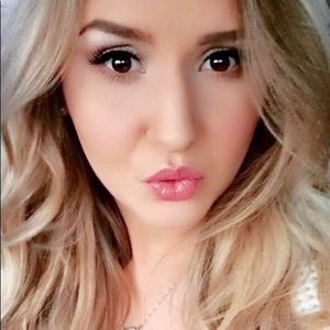 Meet your Posher, Mikayla